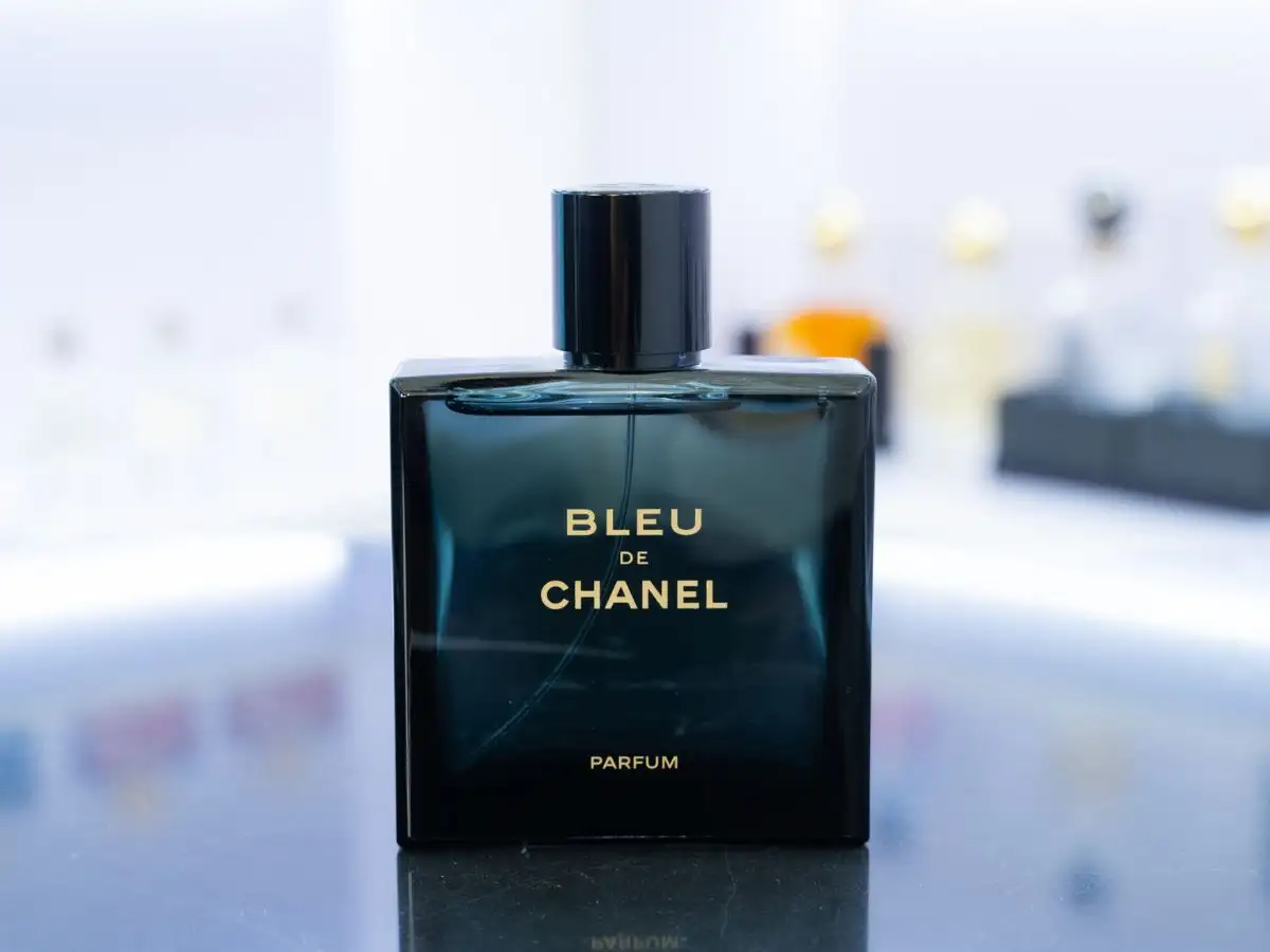 Bleu de Chanel không chỉ là một chai nước hoa, mà là tuyên ngôn của sự tự do
