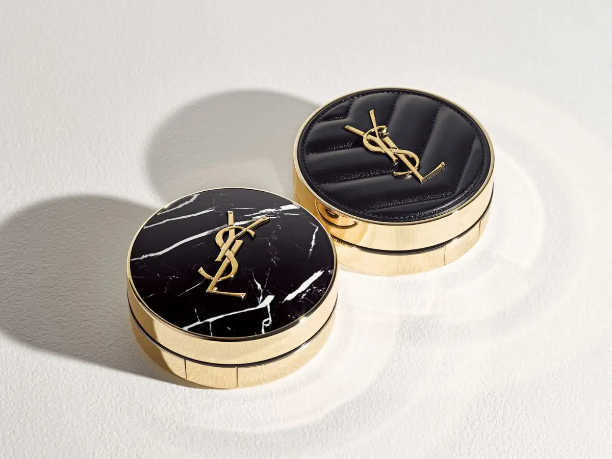 Với finish luminous matte, sản phẩm tạo nên làn da khỏe khoắn, rạng rỡ