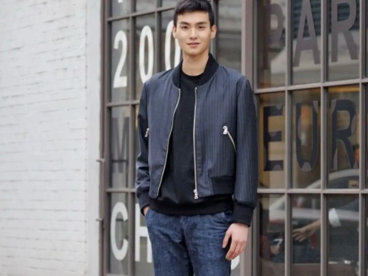 phối cùng bomber giúp mang đậm chất thể thao và đường phố