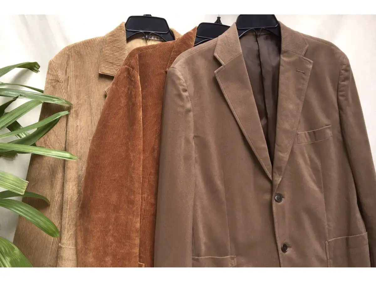 Chú ý đến độ dày của các đường gân vải trên bộ suit 