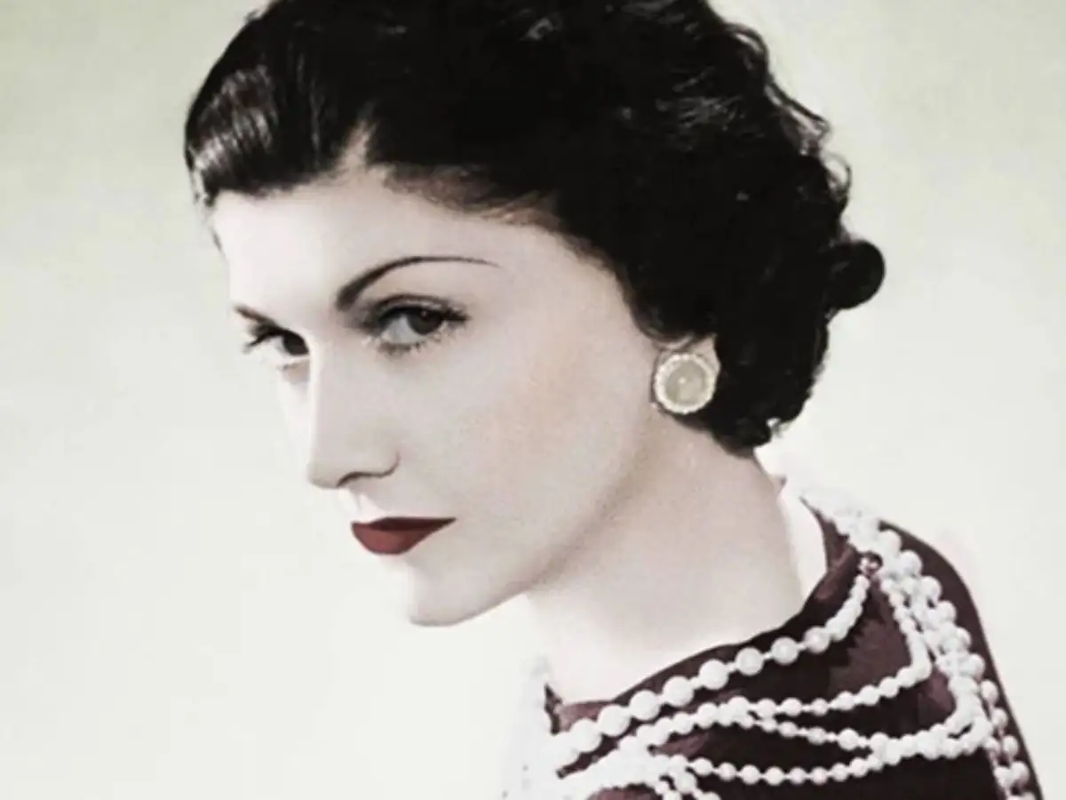 Coco Chanel - người đặt nền móng cho quan điểm về đường nét đơn giản