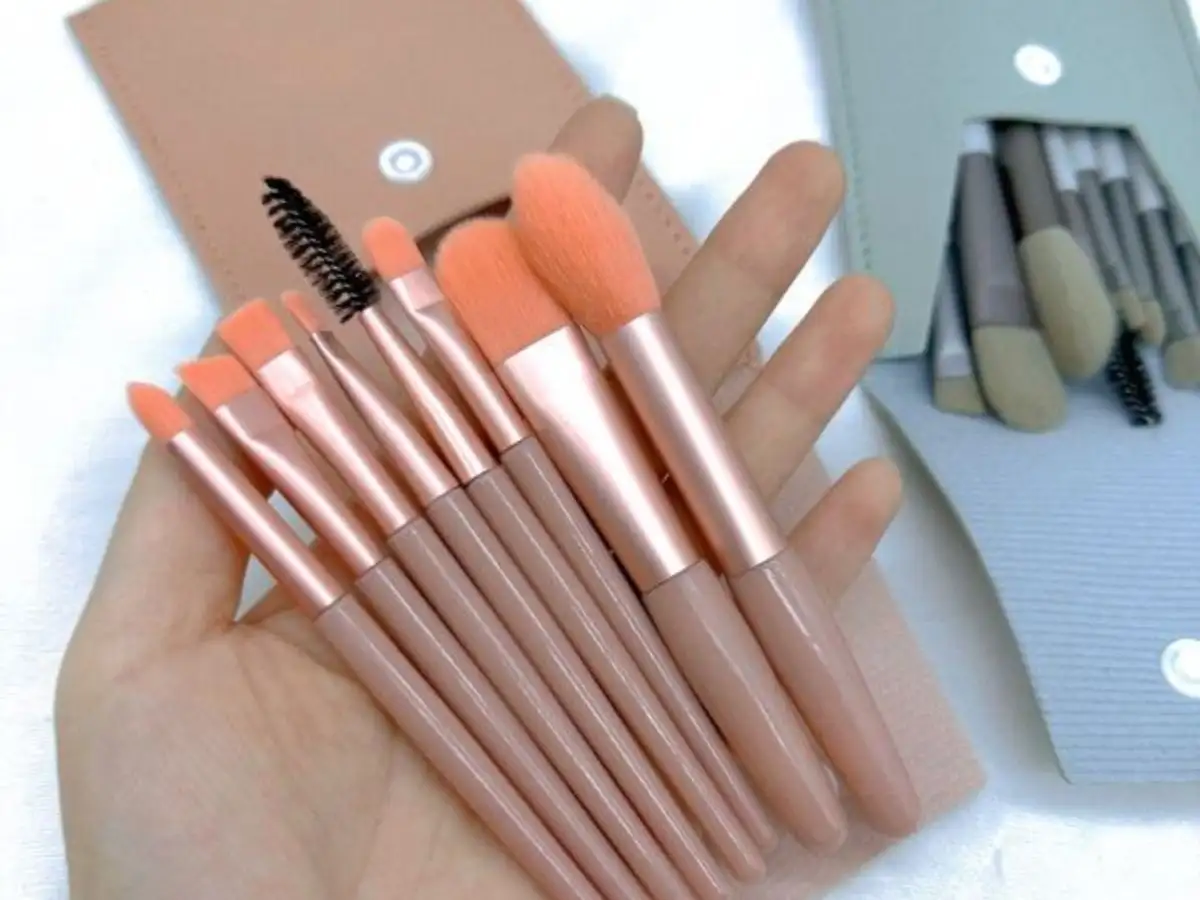 Bộ cọ nhỏ gọn phù hợp cho người mới bắt đầu