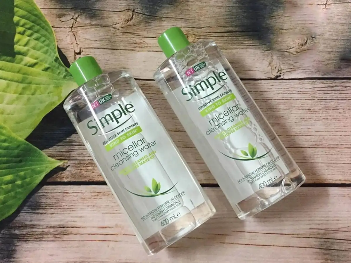 Nước tẩy trang Simple Kind to Skin Micellar Cleansing Water 