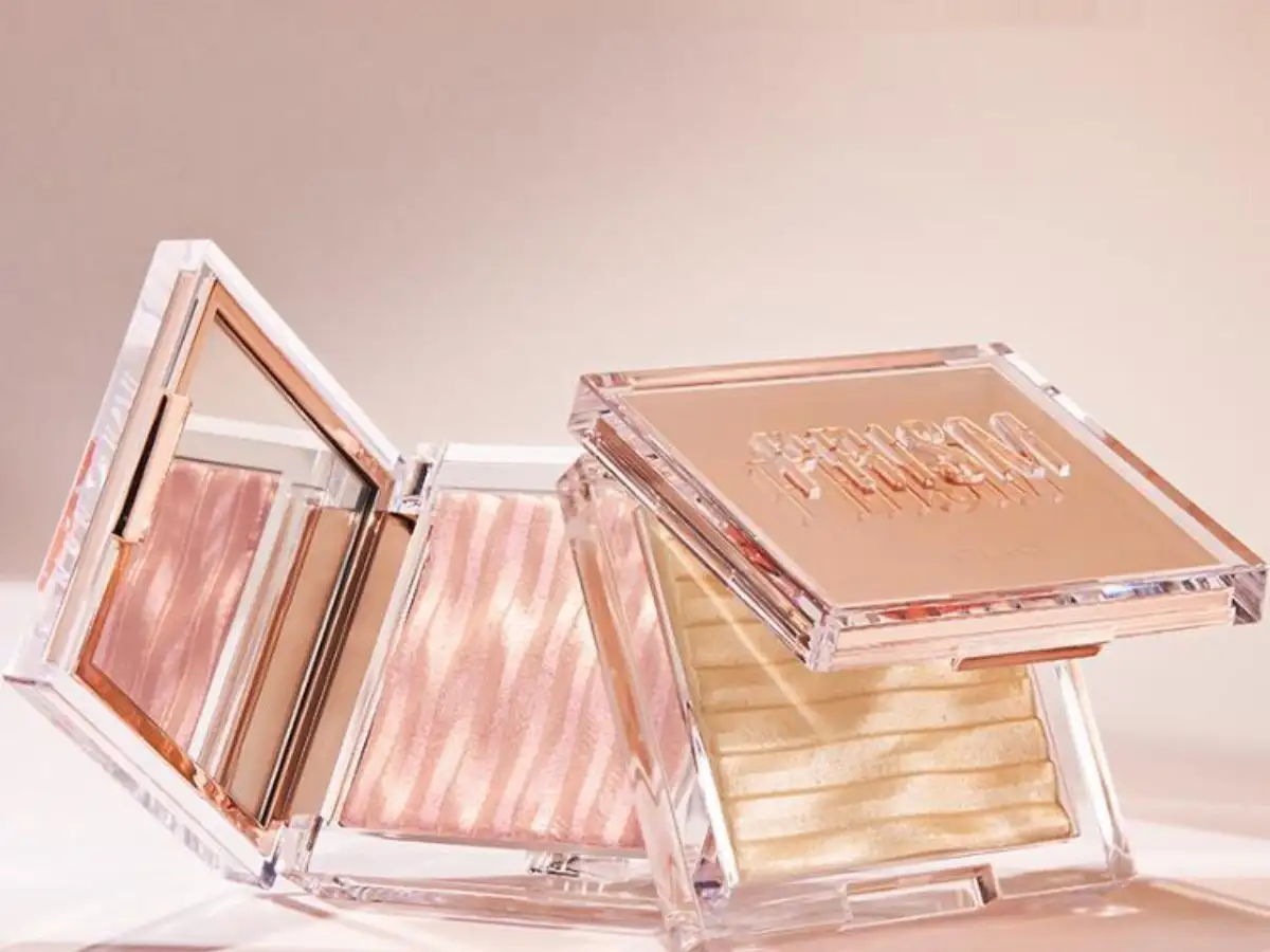 Clio Prism Air Highlighter có kết cấu hạt kem xốp mịn, mềm mại