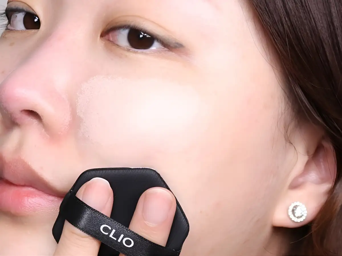 Tips Sử Dụng Phấn Nước Clio Lên Trình Cho Lớp Nền Hoàn Hảo