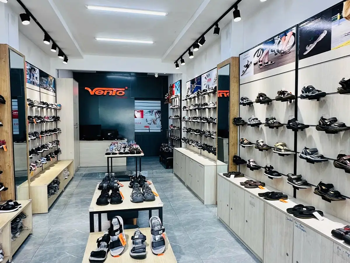 Vento là thương hiệu sandal được giới trẻ cực kỳ yêu thích