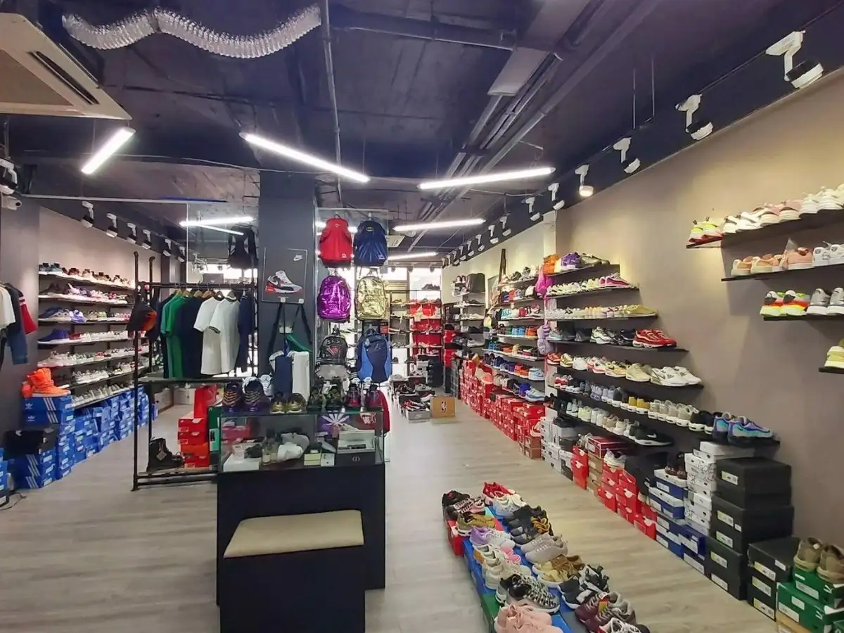 Authentic Shoes là điểm đến lý tưởng cho các sneakerhead tại Hà Nội