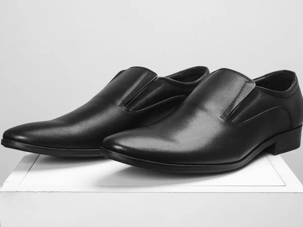 Giày tây là tuyên ngôn về phong cách, sự chỉn chu và vị thế của người đàn ông
