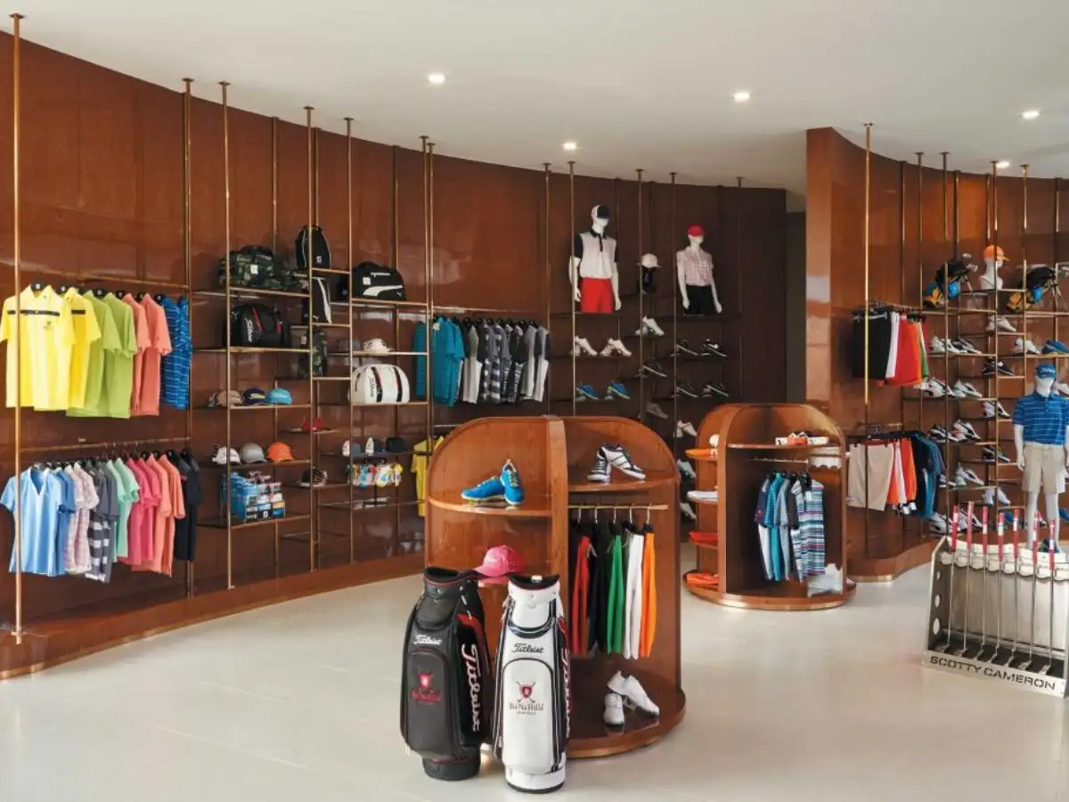 TeeOff's Golf Shop cũng là một lựa chọn không nên bỏ qua