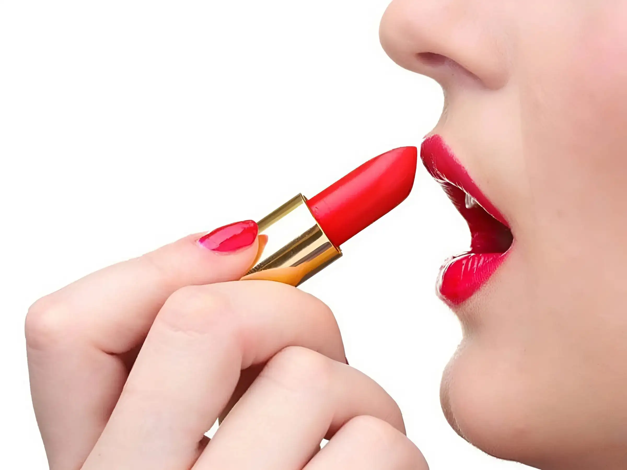 Bình Tĩnh Xử Lý Khi Lỡ Dùng Son Hết Hạn 