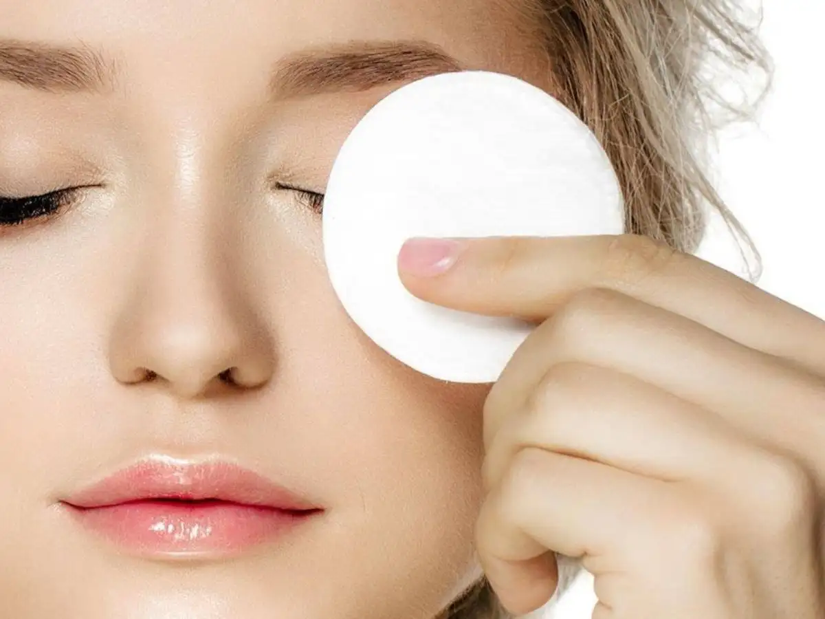 Các loại chì kẻ mắt chống nước thường bền màu nhưng cũng khó tẩy trang hơn bình thường