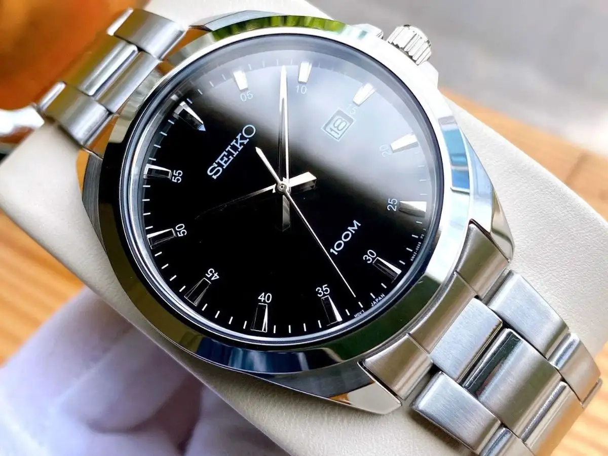 Seiko Quartz thích hợp cho chàng công sở