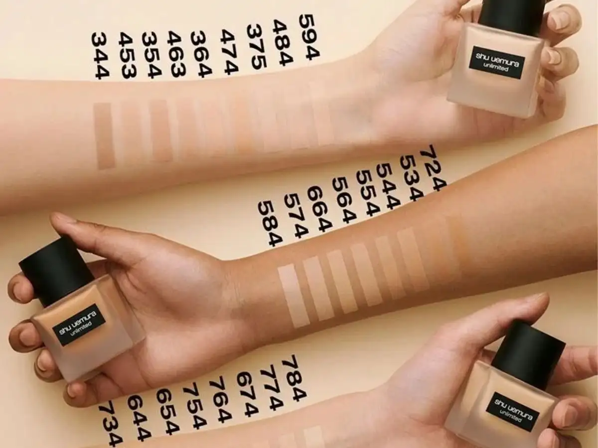 Kem nền Shu Uemura mang lại lớp nền nhẹ tênh, phù hợp với làn da châu Á