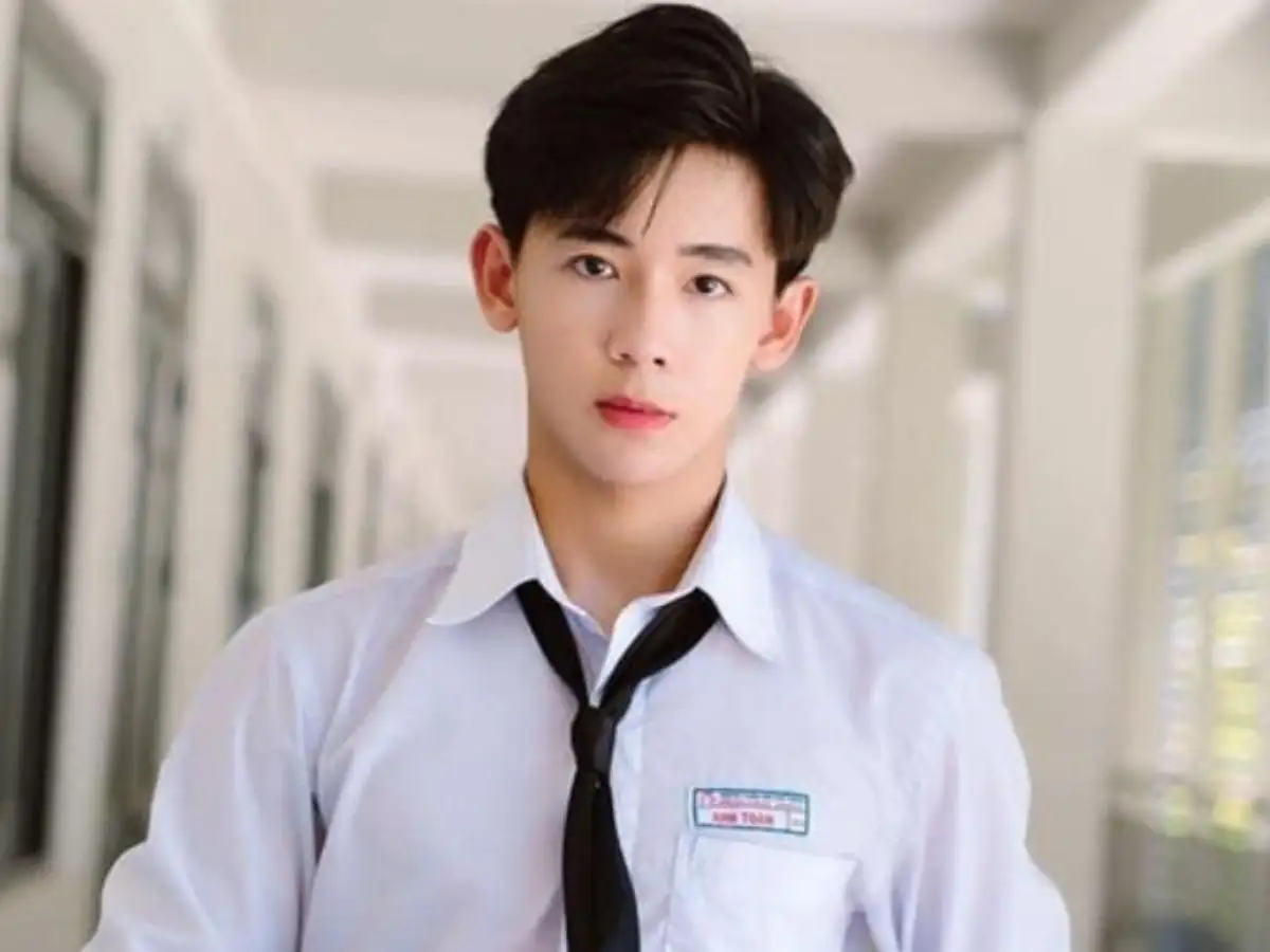 Tùy theo chất tóc mà bạn có thể sử dụng kỹ thuật uốn phồng tóc để form đẹp hơn