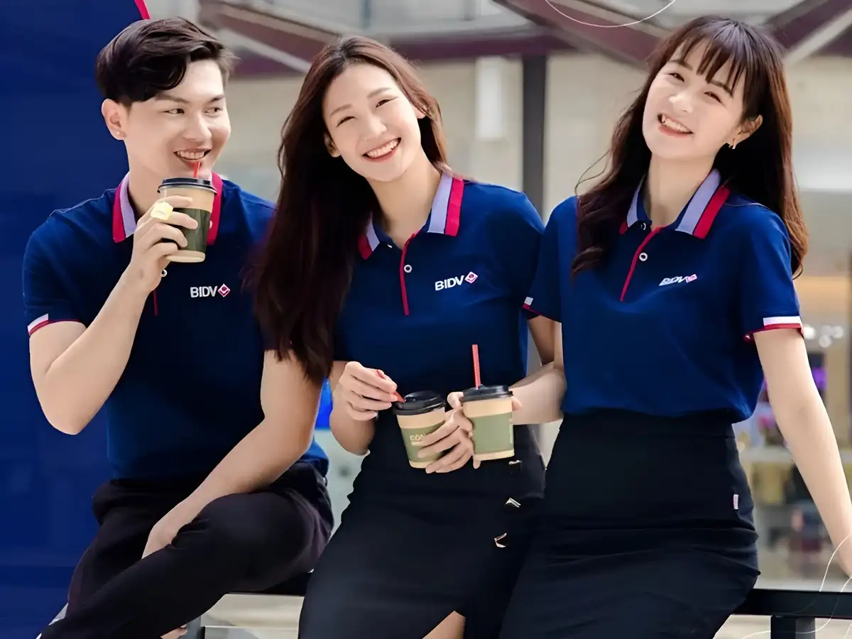 Tại Sao Doanh Nghiệp Nên Đầu Tư Vào Áo Đồng Phục Chuyên Nghiệp?