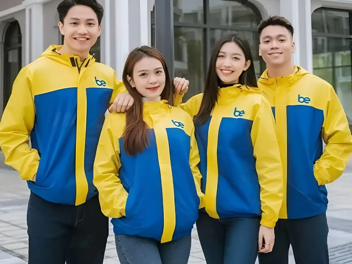 Áo khoác đồng phục phù hợp với nhân viên làm việc ngoài trời