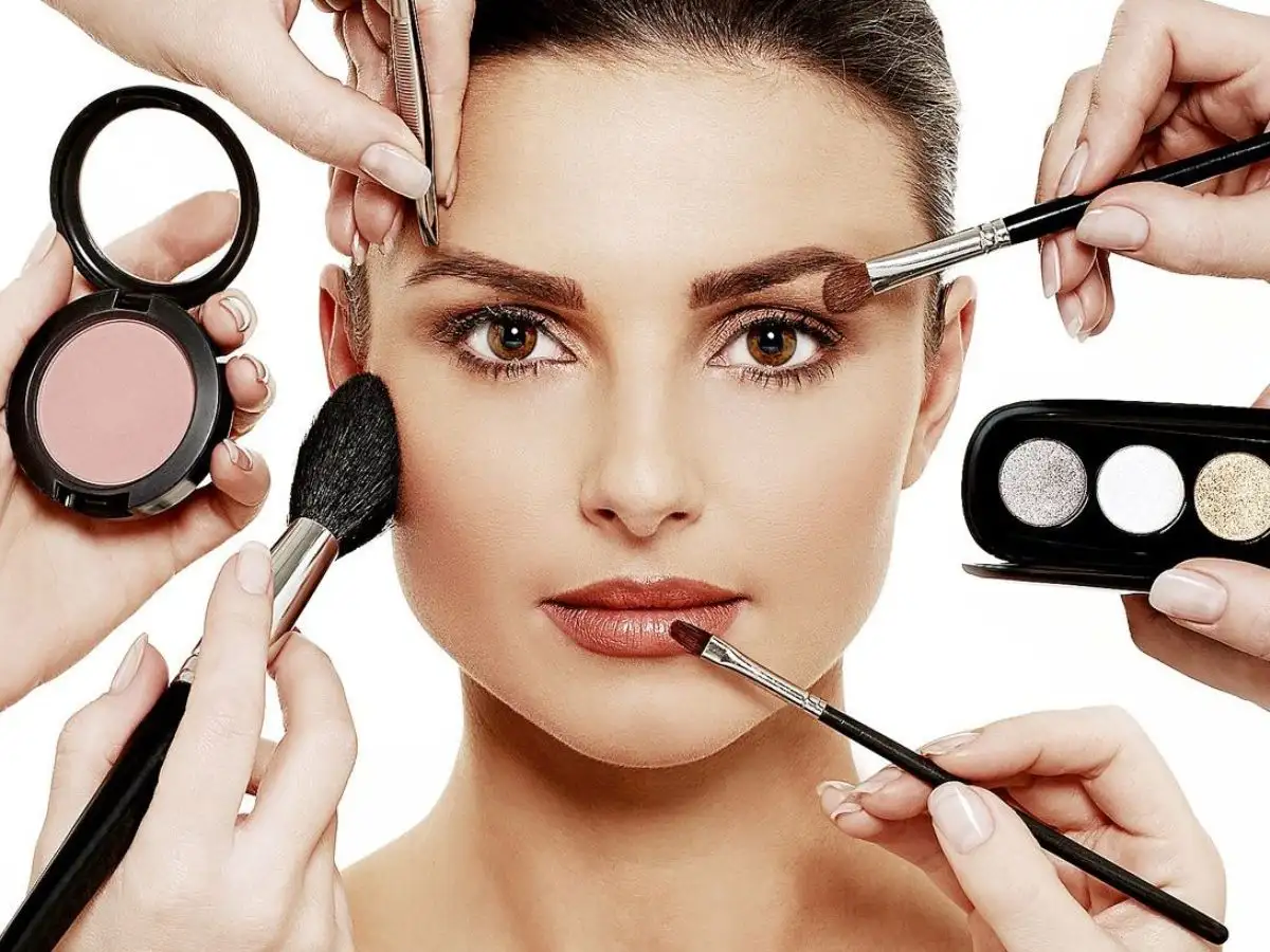 Những lỗi makeup mắt cần tránh