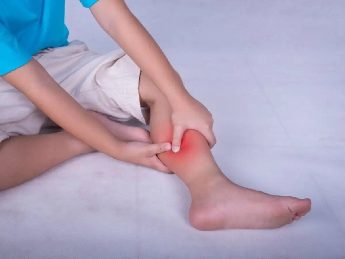 Bé có thể gặp chấn thương khi chạy sai cách