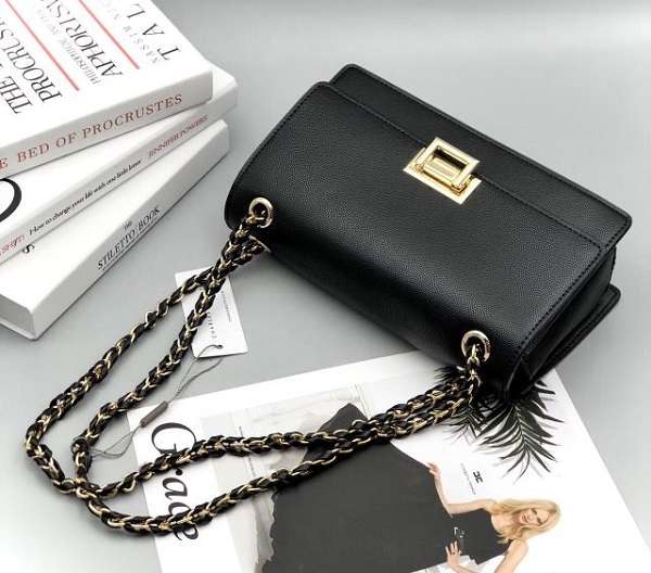 Top 10+ các local brand túi xách Việt Nam chất lượng thiết kế siêu đẹp Coolmate