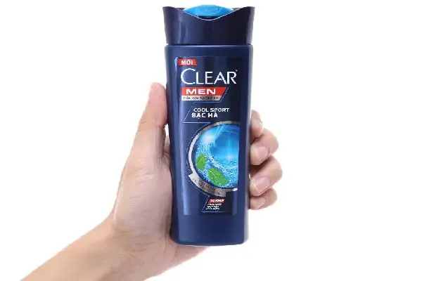 Clear Men Cool Sport nuôi dưỡng tóc từ sâu bên trong