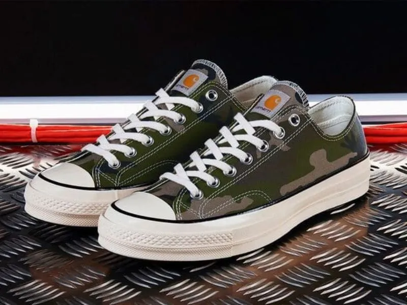 Thắt dây giày Converse kiểu đan xéo 