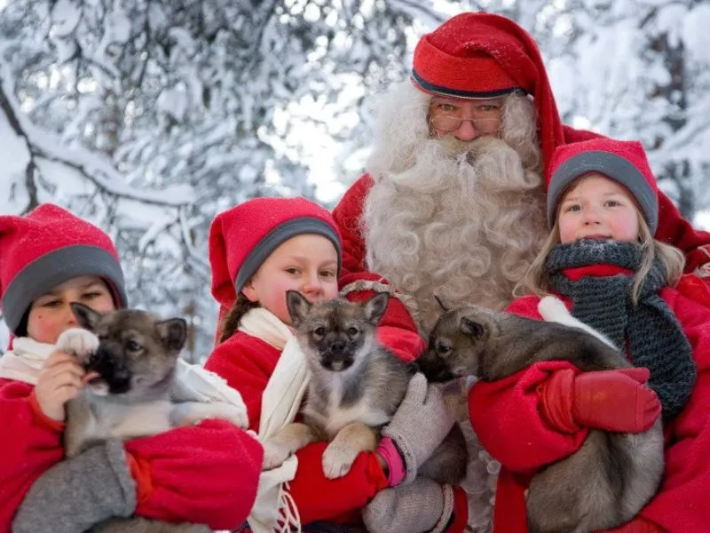 Tin vào sự tồn tại của ông già noel là tin vào tình yêu, may mắn, phước lành