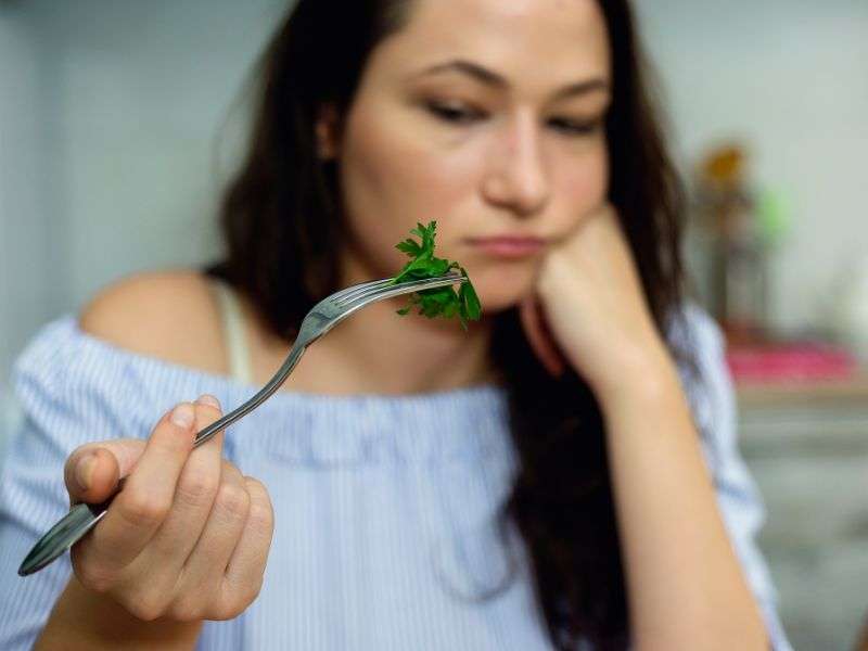 Lợi ích và rủi ro của việc nhịn ăn