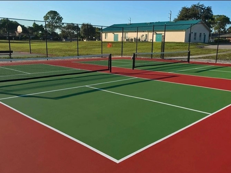 Sân Pickleball được làm từ Nhựa Tổng Hợp