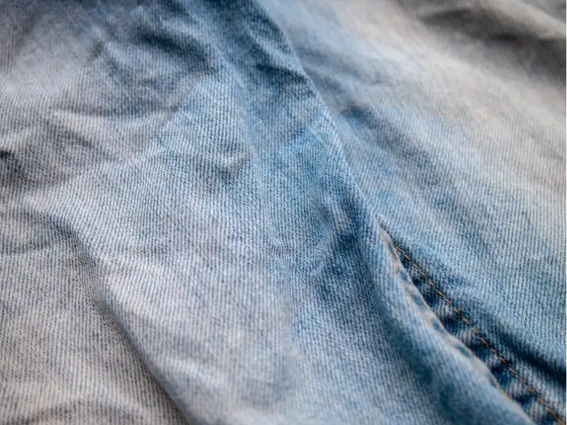 Raw Denim dễ bị bay màu