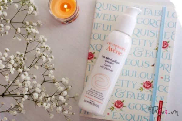 Avene Gentle Milk Cleanser - Kem rửa mặt siêu lành tính