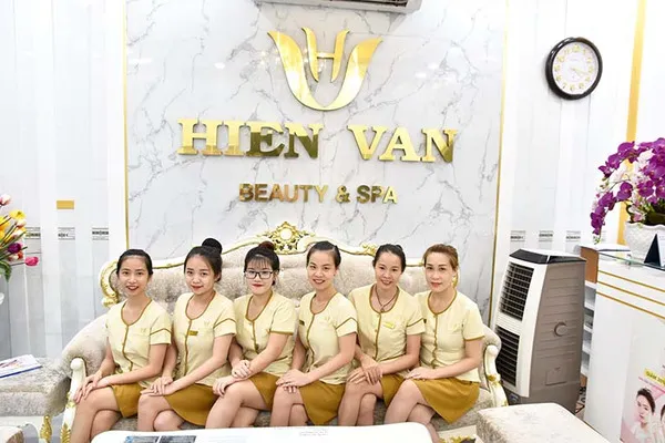 spa trị mụn cho nam tphcm