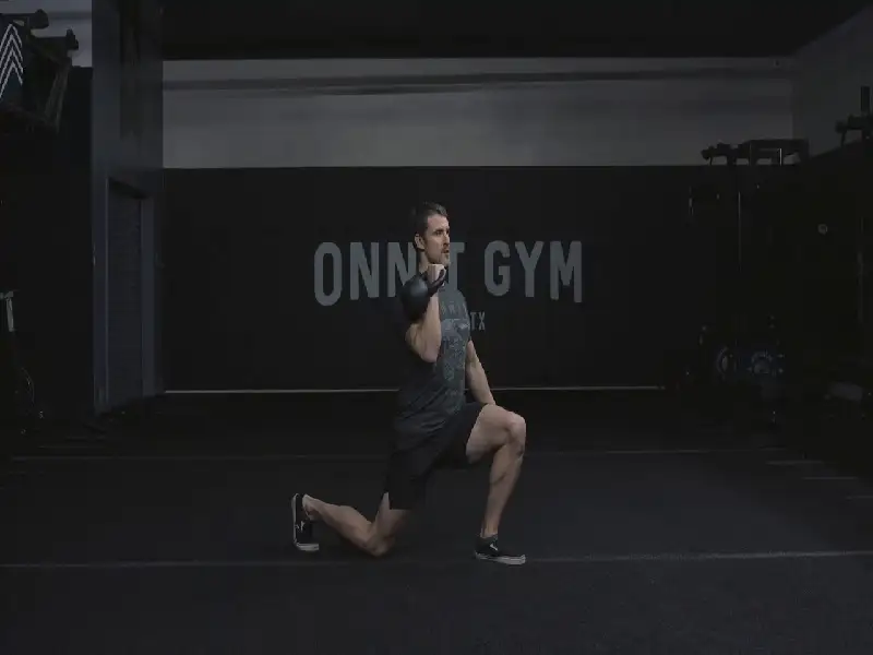 Bài tập Alternating Reverse Lunge