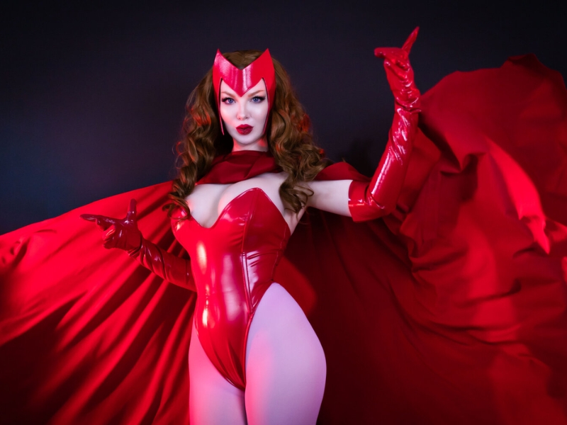 Màn cosplay Scarlet Witch hoàn hảo
