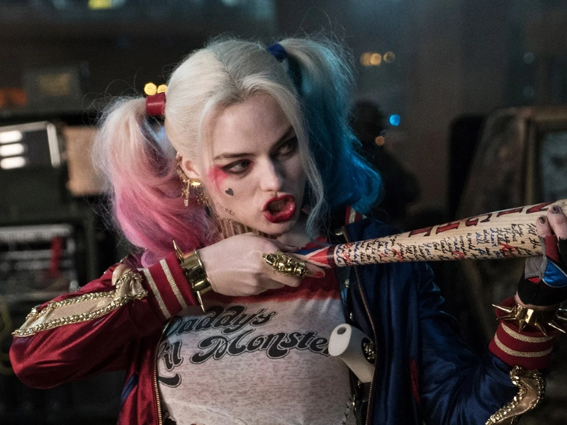 Harley Quinn - Bóng hồng điên loạn của Joker