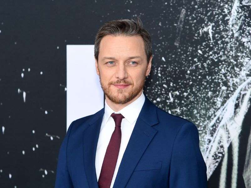Phong cách thời trang nam trung niên từ diễn viên James McAvoy 