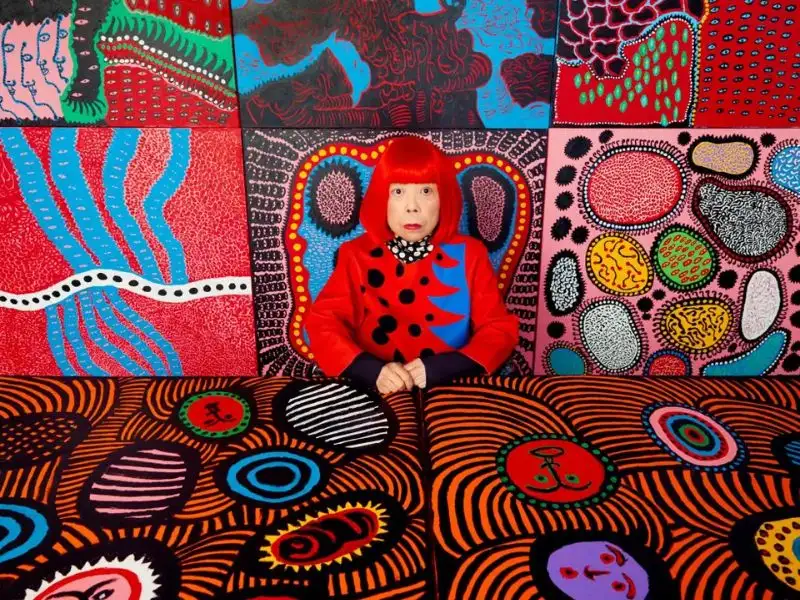 Yayoi Kusama không thể thoát khỏi những vấn đề về sức khỏe tâm lý