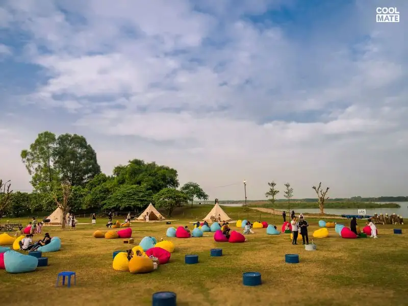 Picnic bãi đá sông Hồng