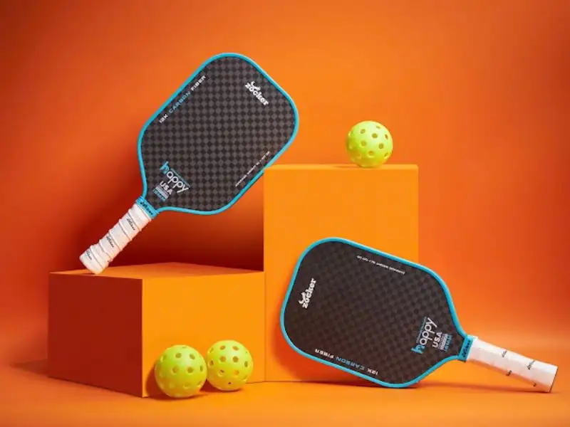 Dụng cụ chơi pickleball ở ETDA