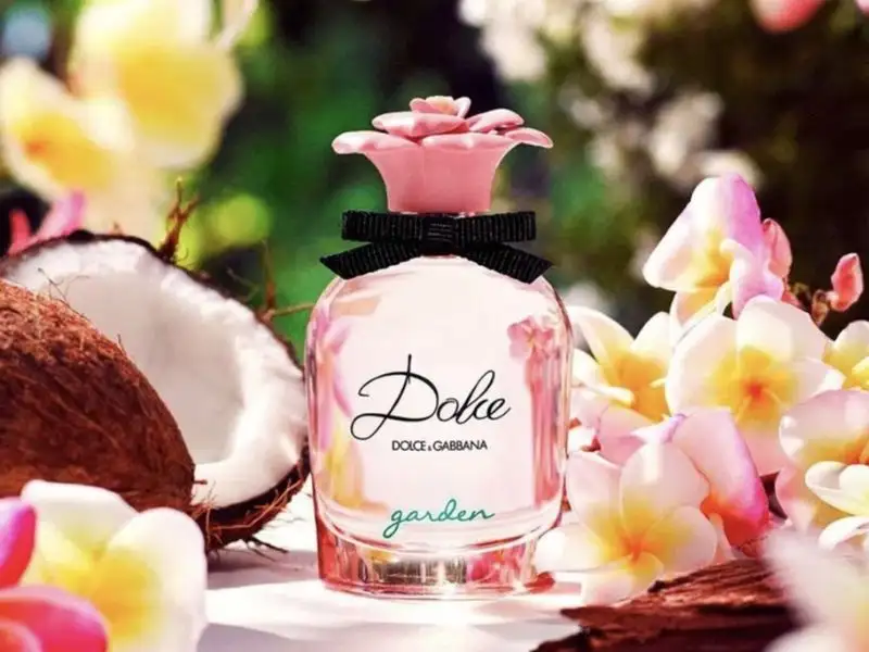 Dolce & Gabbana Dolce Garden được lấy cảm hứng từ những bông hoa trong vườn