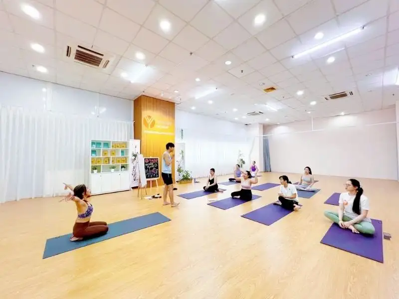 Học viện Yogadaily Academy Bình Thạnh