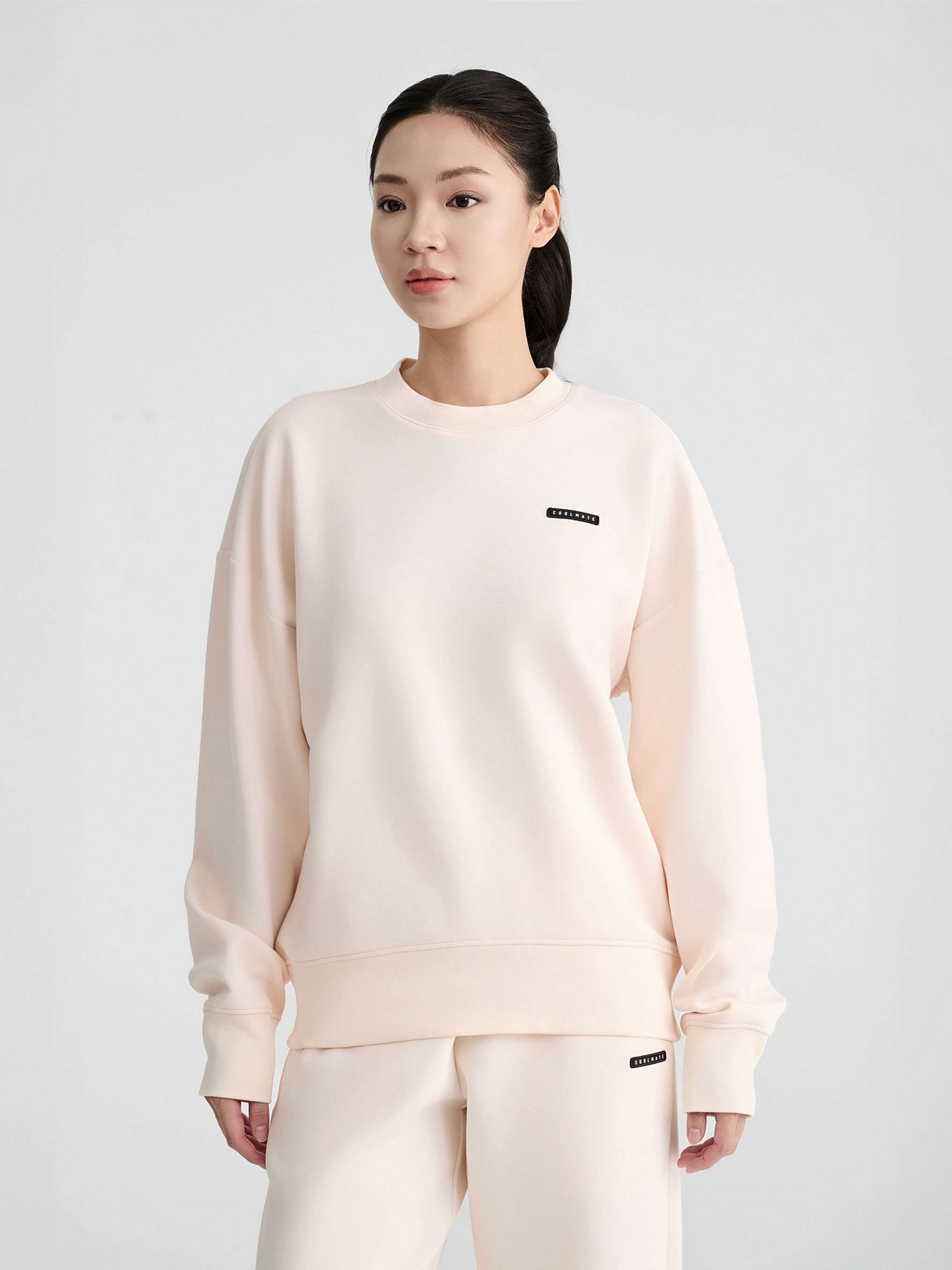 Áo nỉ thể thao nữ Studio Sweater Oversized