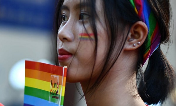 Việt Nam cũng bắt đầu cởi mở hơn về vấn đề giới tính