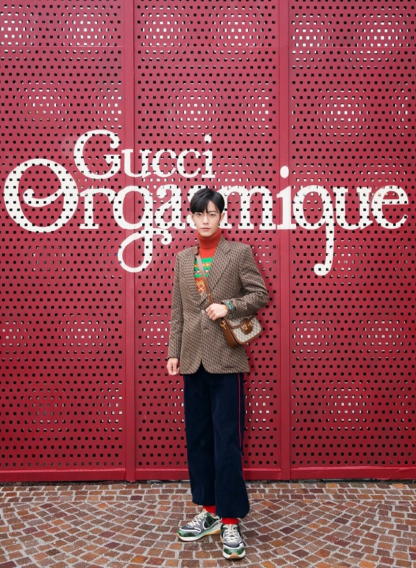 Mỗi sản phẩm nam ca sĩ mặc của Gucci đều có tốc độ bán chạy đáng kinh ngạc