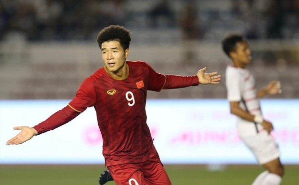 Cầu thủ Hà Đức Chinh tiền đạo đội tuyển Việt Nam