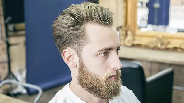 Textured Pompadour là “đại diện” cho vẻ đẹp ổn định và tự nhiên nhất