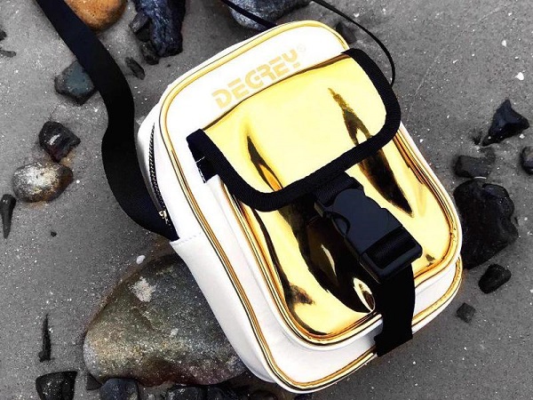 Small Shoulder Bag Golden đã “công phá” khắp các sàn thương mại điện tử