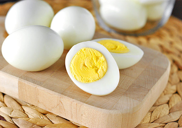 Trứng - thực phẩm hỗ trợ cơ bụng 6 múi