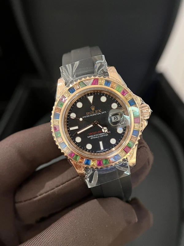 Đồng hồ Rolex nam đính kim cương Yacht Master kết hợp đá Rainbow