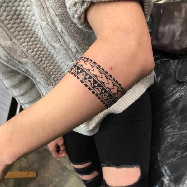 Hình xăm vòng tay cho nam hình xăm hoa văn ở tay hình xăm đẹp ở tay cho  nam maori tattoo  Hình xăm Hình xăm hoa văn Xăm