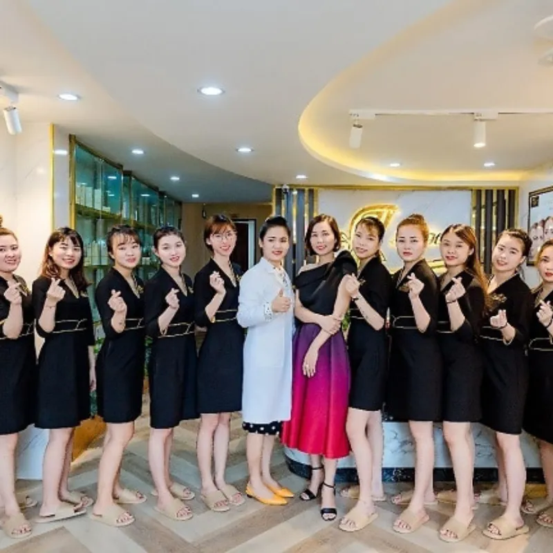 Đồng phục quản lý spa H&T 